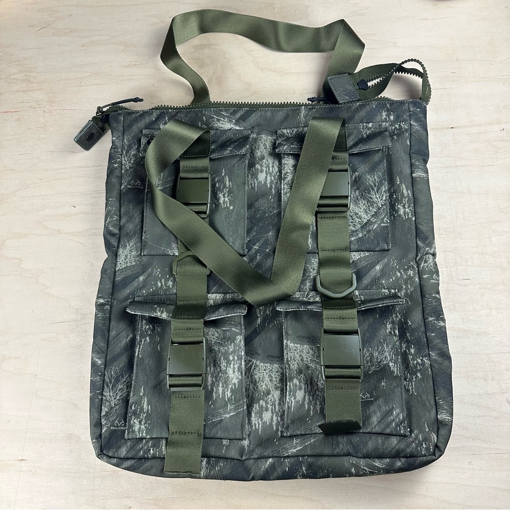 Nike realtree tote bag